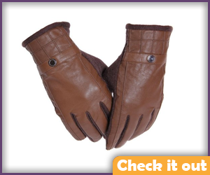 Light Brown Gloves.